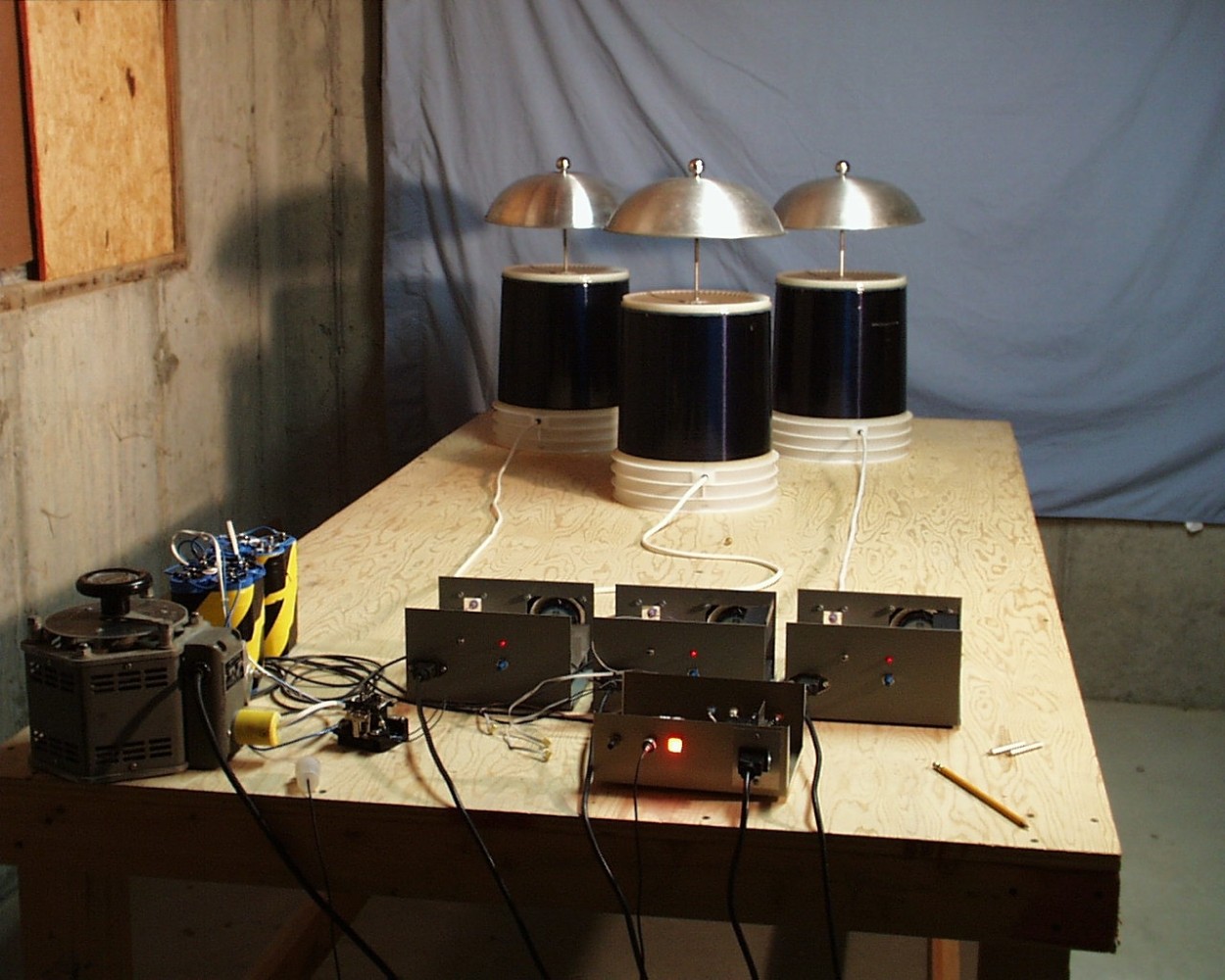 2000 3-phase Tesla coil system with 3 resonators setup